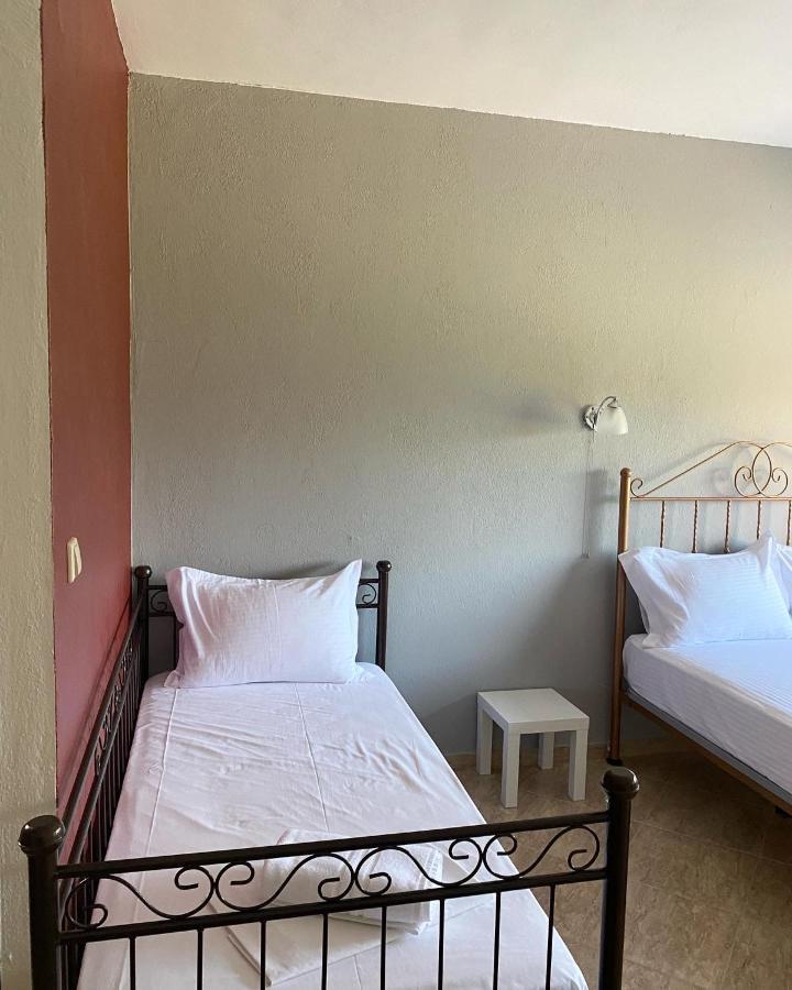 Guesthouse Anestis Ángistron Buitenkant foto