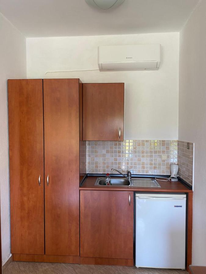 Guesthouse Anestis Ángistron Buitenkant foto